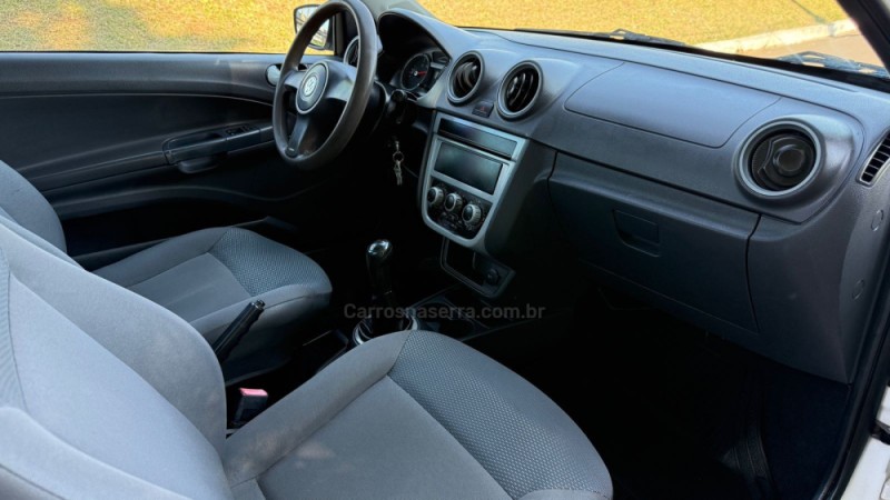 SAVEIRO 1.6 MI CS 8V FLEX 2P MANUAL G.V - 2011 - DOIS IRMãOS