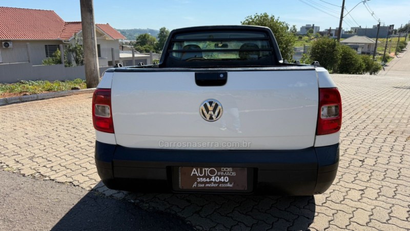 SAVEIRO 1.6 MI CS 8V FLEX 2P MANUAL G.V - 2011 - DOIS IRMãOS