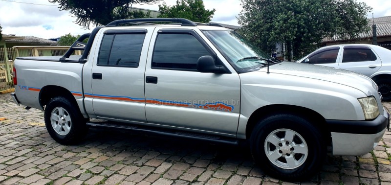 S10 2.8 SERTÕES 4X4 CD 12V TURBO ELECTRONIC INTERCOOLER DIESEL 4P MANUAL - 2005 - CAXIAS DO SUL