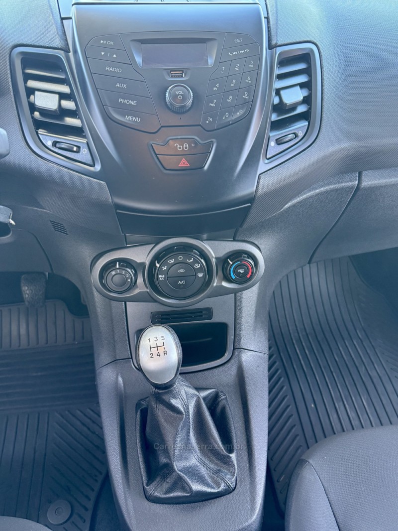FIESTA 1.5 SE HATCH 16V FLEX 4P MANUAL - 2015 - ENCANTADO