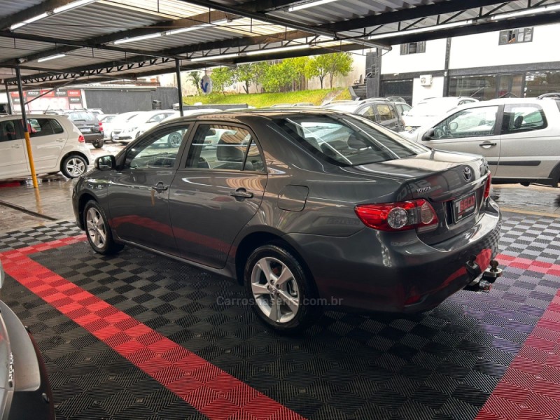 COROLLA 2.0 XEI 16V FLEX 4P AUTOMÁTICO - 2013 - PASSO FUNDO