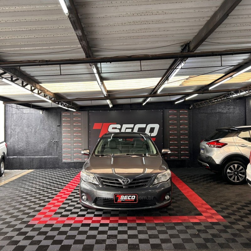 COROLLA 2.0 XEI 16V FLEX 4P AUTOMÁTICO - 2013 - PASSO FUNDO