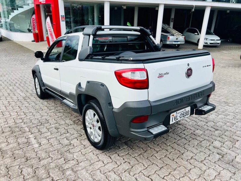 STRADA 1.8 MPI ADVENTURE LOCKER CD 8V FLEX 2P MANUAL - 2014 - BENTO GONçALVES