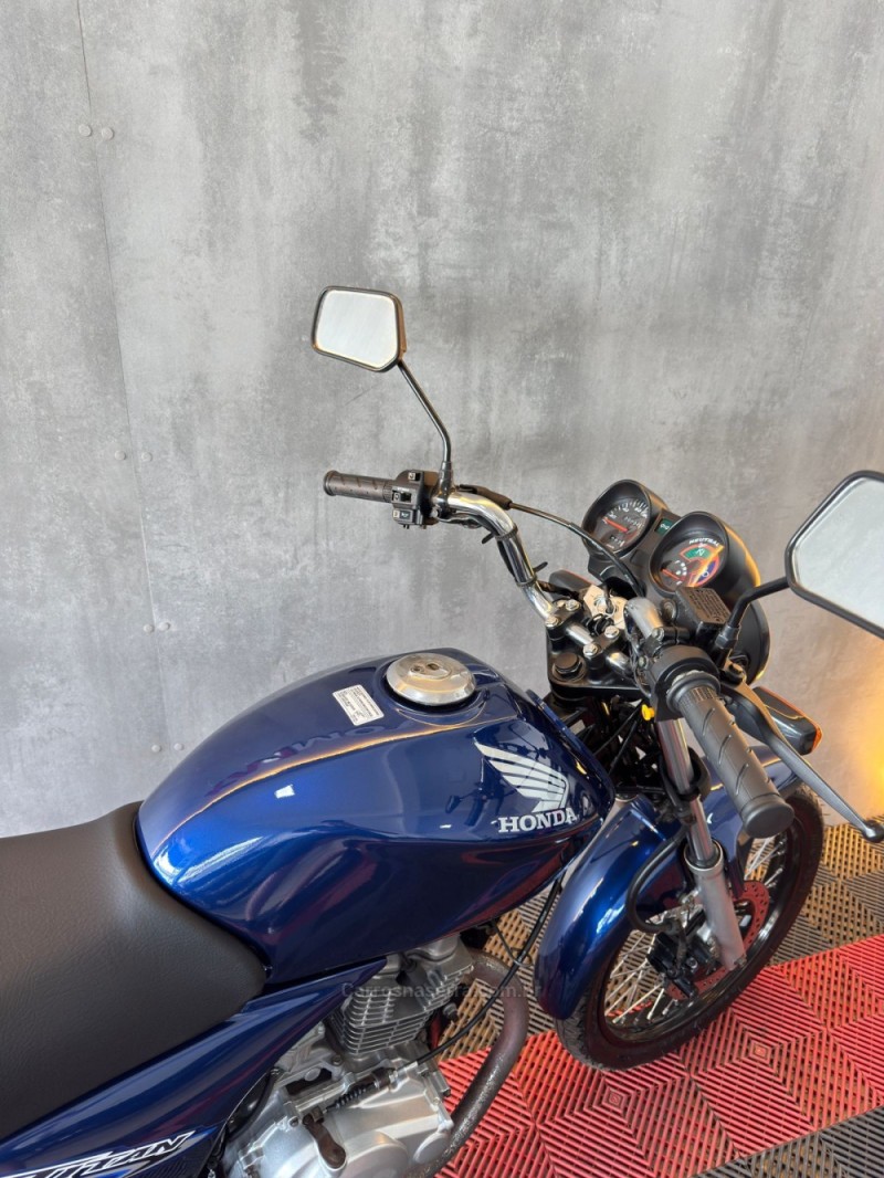 CG 150 TITAN ESD - 2005 - PORTãO