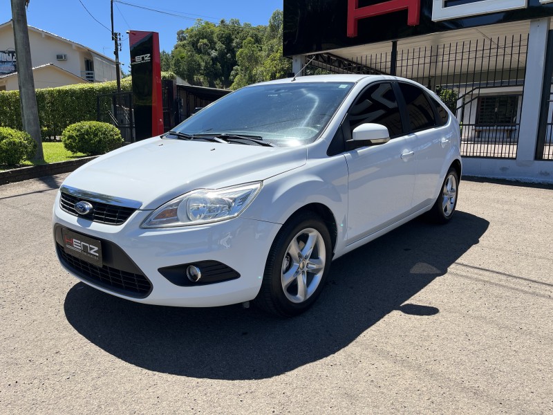 focus 1.6 glx 8v flex 4p manual 2013 bom principio