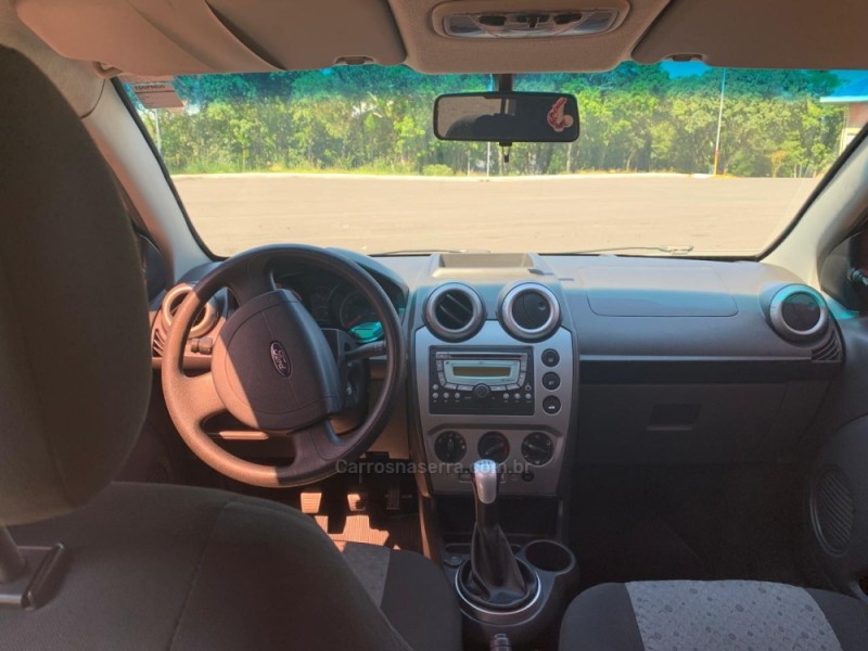 FIESTA 1.6 MPI CLASS HATCH 8V FLEX 4P MANUAL - 2013 - NOVA PETRóPOLIS
