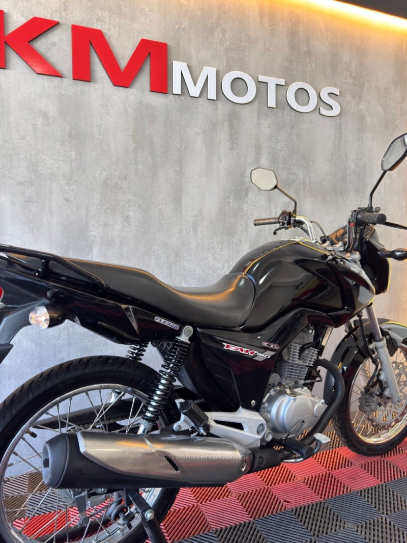 CG 150 FAN ESDI - 2015 - PORTãO