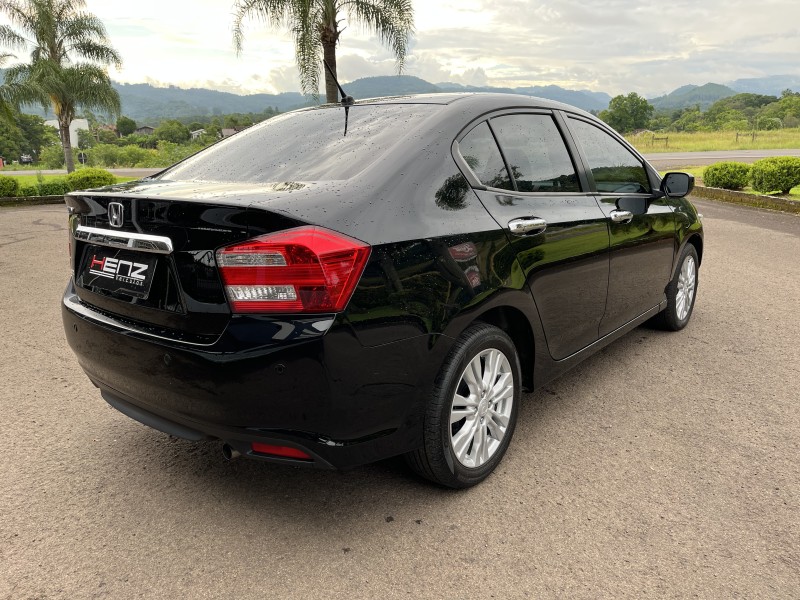 CITY 1.5 LX 16V FLEX 4P AUTOMÁTICO - 2014 - BOM PRINCíPIO