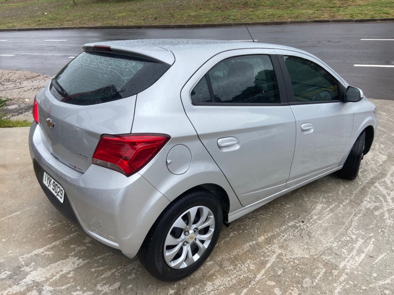 ONIX 1.4 MPFI LT 8V FLEX 4P MANUAL - 2018 - CAXIAS DO SUL