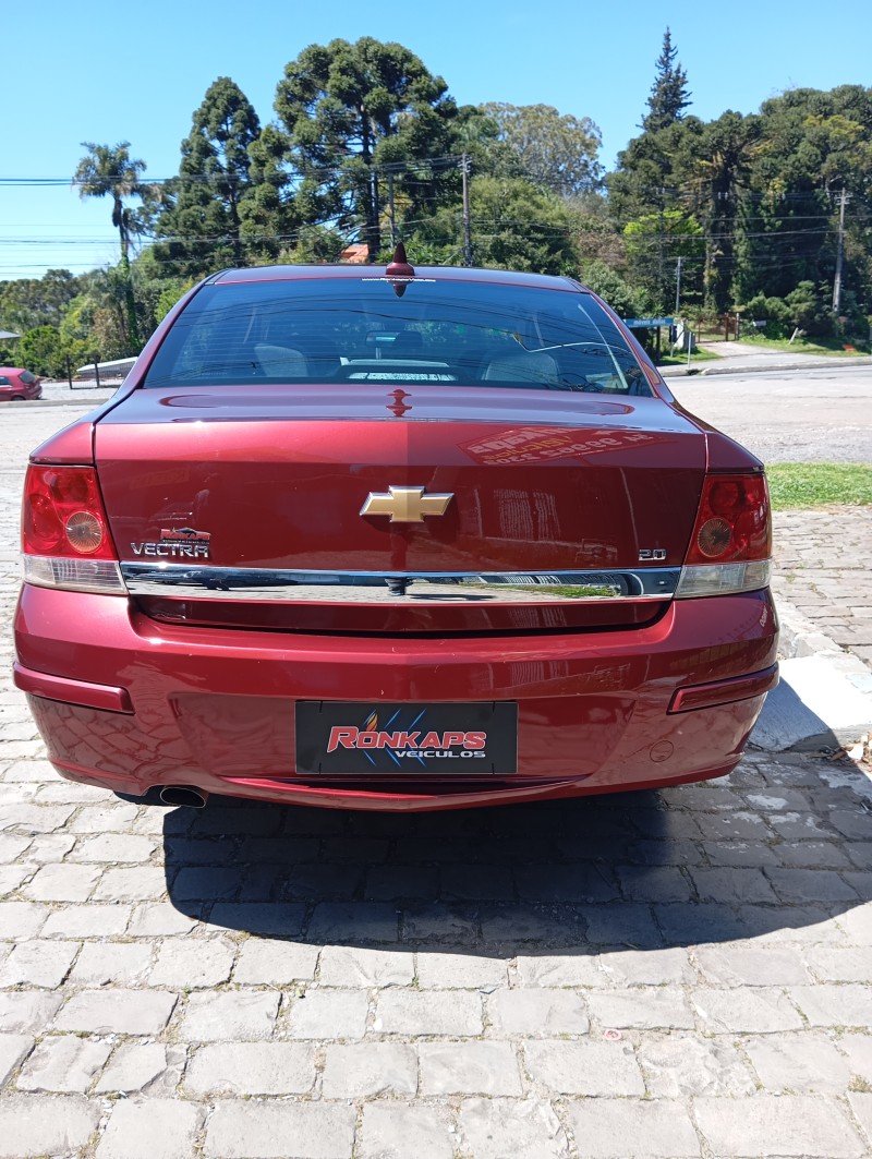 VECTRA 2.0 MPFI ELEGANCE 8V 140CV FLEX 4P MANUAL - 2011 - CAXIAS DO SUL