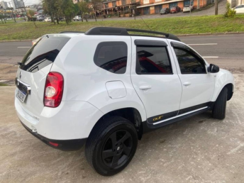 DUSTER 1.6 EXPRESSION 4X2 16V FLEX 4P MANUAL - 2015 - CAXIAS DO SUL