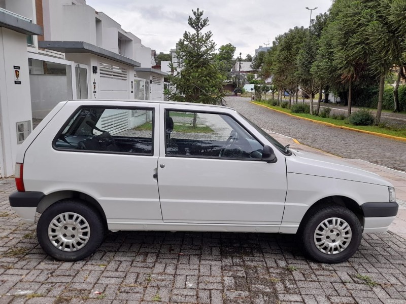 UNO 1.0 MPI MILLE FIRE ECONOMY 8V FLEX 2P MANUAL - 2012 - FARROUPILHA