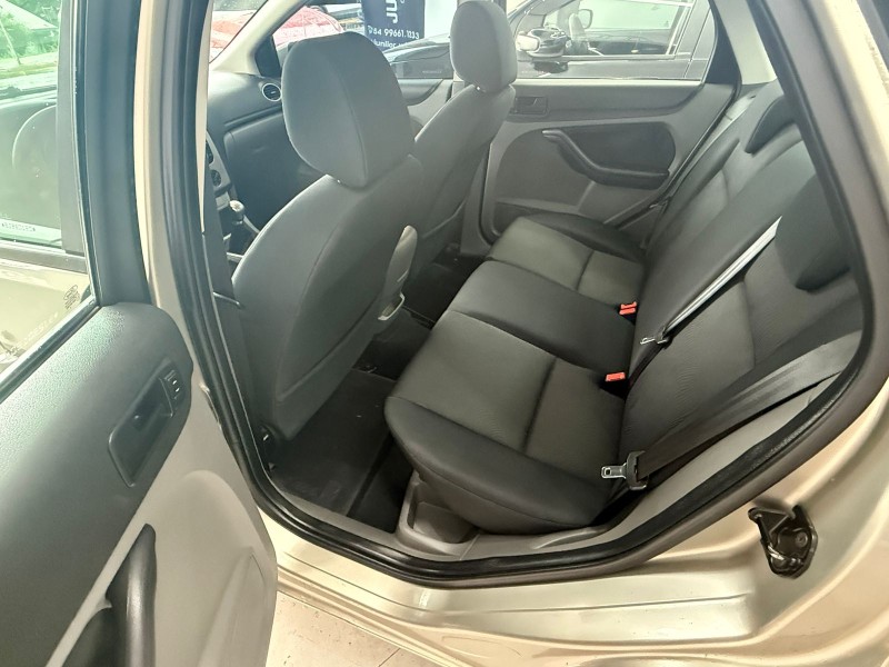 FOCUS 2.0 GLX SEDAN 16V GASOLINA 4P MANUAL - 2009 - BENTO GONçALVES