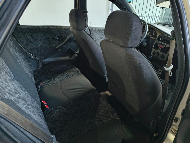 SIENA 1.3 MPI FIRE ELX 16V GASOLINA 4P MANUAL - 2003 - CAXIAS DO SUL