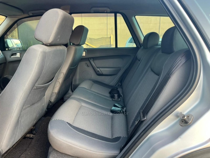 PARATI 1.6 MI SURF 8V FLEX 4P MANUAL G.IV - 2011 - TORRES