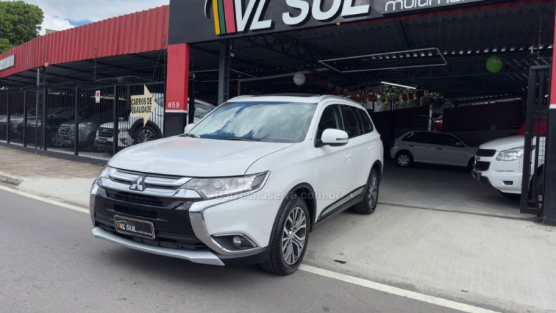 OUTLANDER 2.0 16V GASOLINA 4P AUTOMÁTICO - 2017 - CAXIAS DO SUL