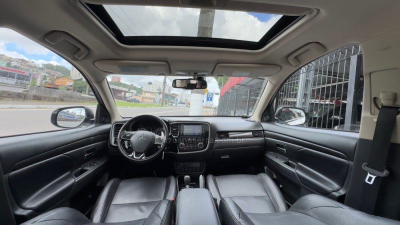 OUTLANDER 2.0 16V GASOLINA 4P AUTOMÁTICO - 2017 - CAXIAS DO SUL