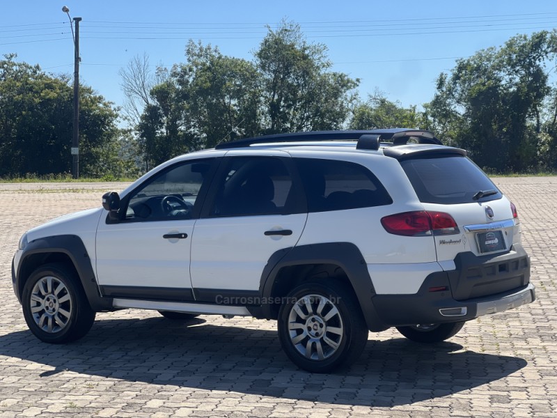 PALIO 1.8 MPI ADVENTURE WEEKEND 8V FLEX 4P MANUAL - 2015 - ANTôNIO PRADO