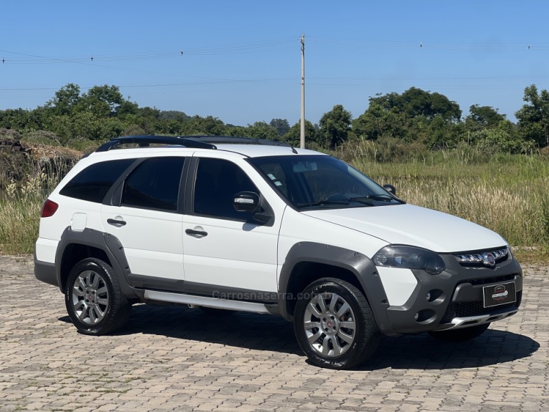 PALIO 1.8 MPI ADVENTURE WEEKEND 8V FLEX 4P MANUAL - 2015 - ANTôNIO PRADO