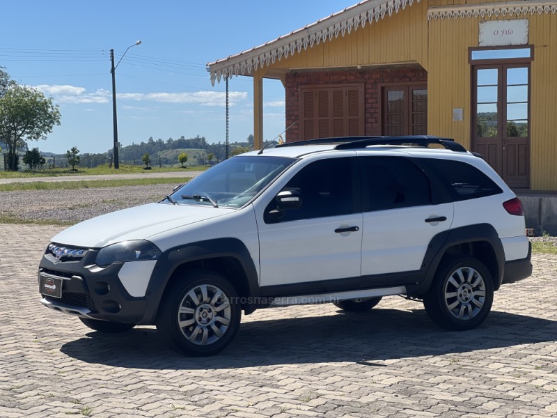 PALIO 1.8 MPI ADVENTURE WEEKEND 8V FLEX 4P MANUAL - 2015 - ANTôNIO PRADO