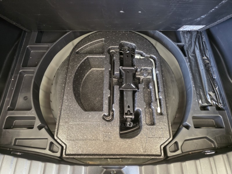 COROLLA 2.0 CROSS XRE 16V FLEX 4P AUTOMÁTICO - 2024 - SAPIRANGA