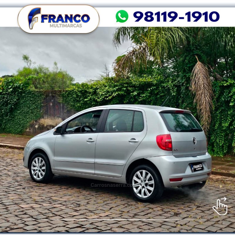 FOX 1.0 MI 8V FLEX 4P MANUAL - 2013 - VACARIA