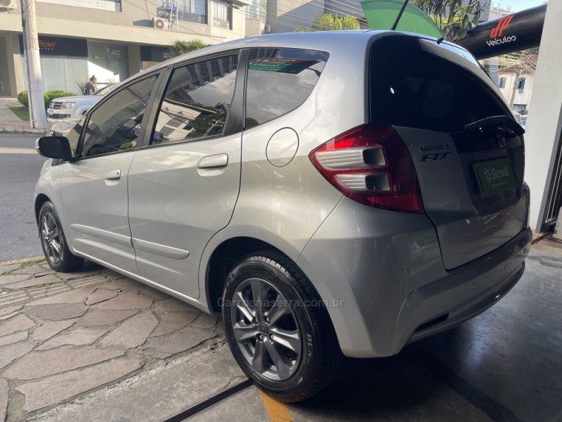 FIT 1.4 LXL 8V GASOLINA 4P AUTOMÁTICO - 2013 - BENTO GONçALVES