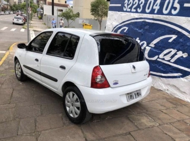 CLIO 1.0 CAMPUS 16V FLEX 4P MANUAL - 2012 - CAXIAS DO SUL
