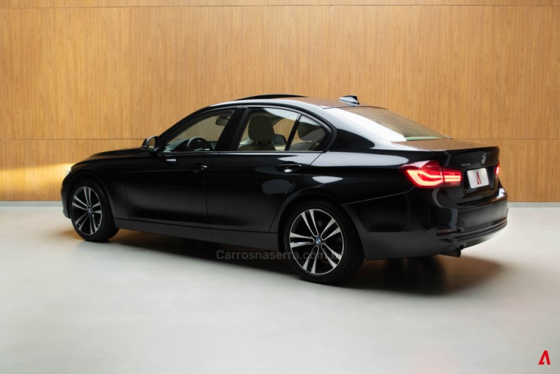 320I 2.0 SPORT PLUS 16V TURBO FLEX 4P AUTOMÁTICO - 2018 - GARIBALDI