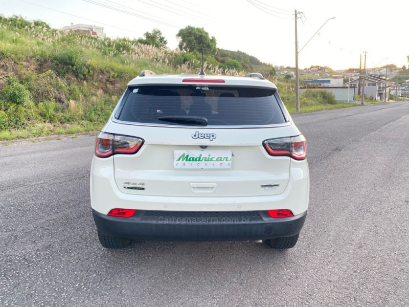 COMPASS 2.0 16V DIESEL LONGITUDE 4X4 AUTOMÁTICO - 2018 - FLORES DA CUNHA