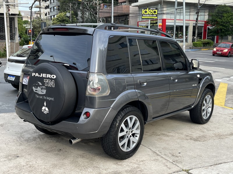 PAJERO TR4 2.0 4X4 16V 140CV FLEX 4P AUTOMÁTICO - 2013 - CAXIAS DO SUL