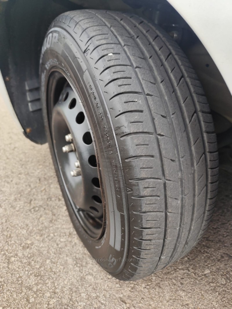 ONIX 1.4 MPFI LT 8V FLEX 4P MANUAL - 2015 - BENTO GONçALVES