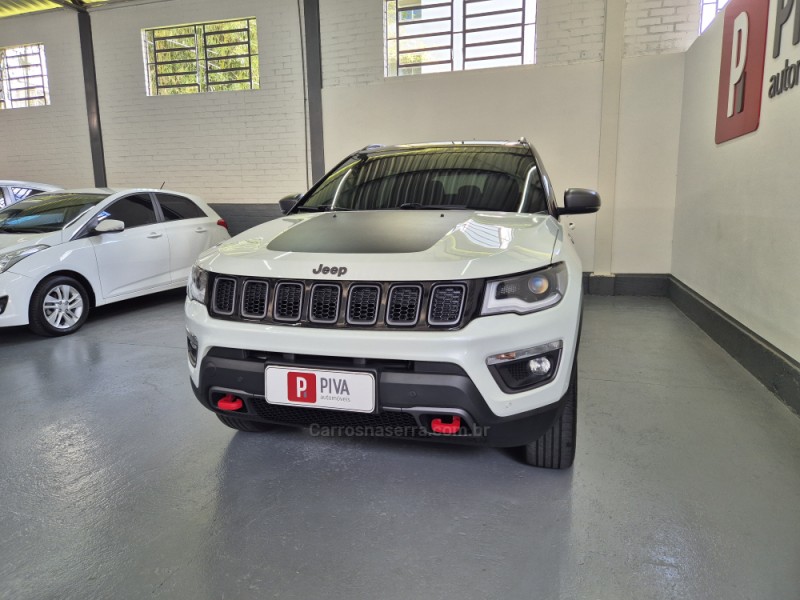 COMPASS 2.0 16V DIESEL TRAILHAWK 4X4 AUTOMÁTICO - 2021 - GARIBALDI