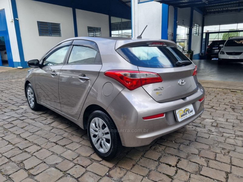 HB20 1.0 COMFORT 12V FLEX 4P MANUAL - 2017 - VACARIA