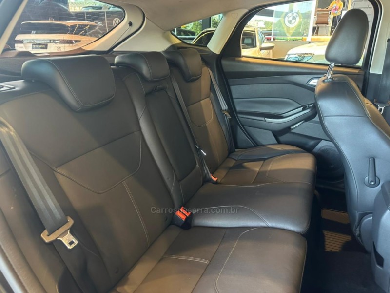 FOCUS 2.0 TITANIUM PLUS 16V FLEX 4P AUTOMÁTICO - 2018 - CAXIAS DO SUL
