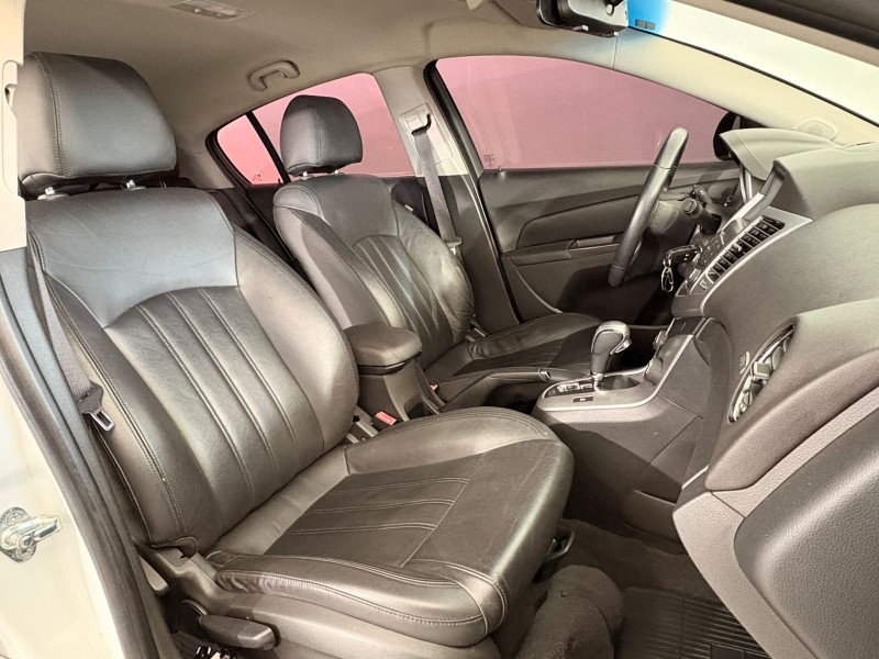 CRUZE 1.8 LT SPORT6 16V FLEX 4P AUTOMÁTICO - 2014 - FARROUPILHA