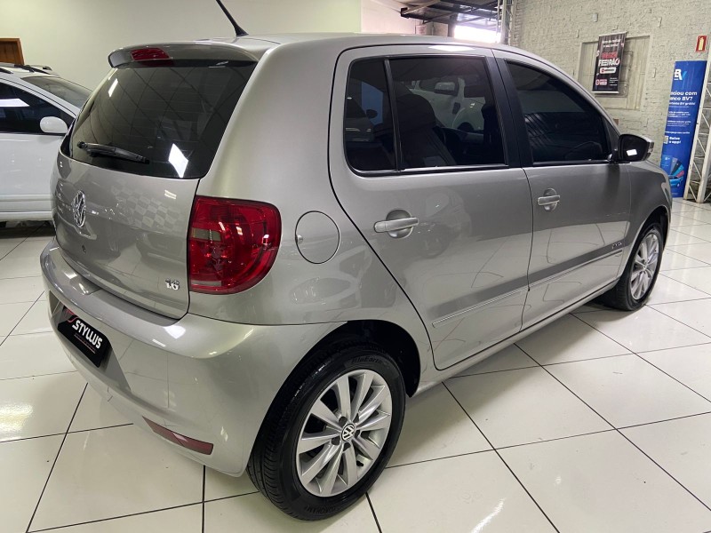 FOX 1.6 MI ITREND 8V FLEX 4P MANUAL - 2013 - ESTâNCIA VELHA