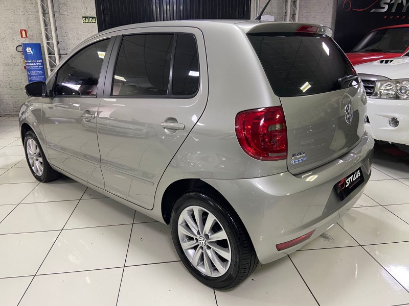 FOX 1.6 MI ITREND 8V FLEX 4P MANUAL - 2013 - ESTâNCIA VELHA