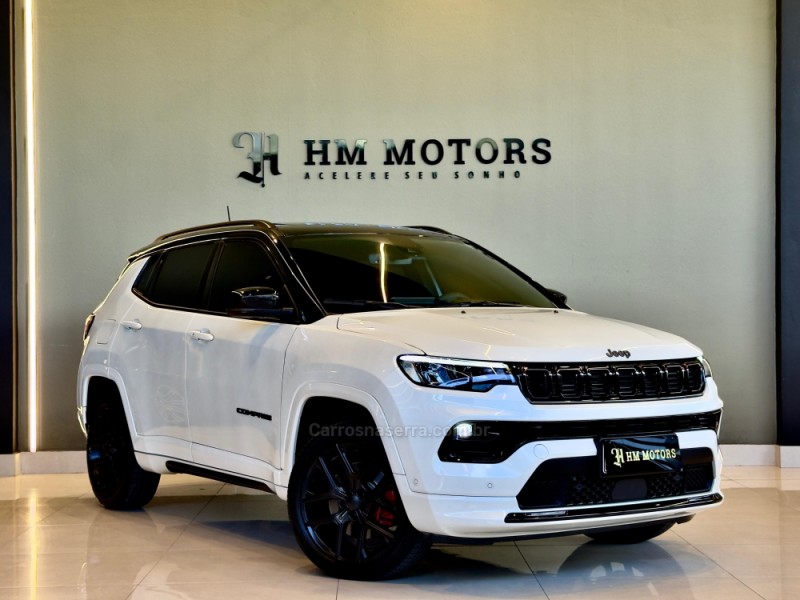 COMPASS 2.0 HURRICANE BLACKHAWK 4X4 TURBO GASOLINA 4P AUTOMÁTICO - 2025 - CAXIAS DO SUL