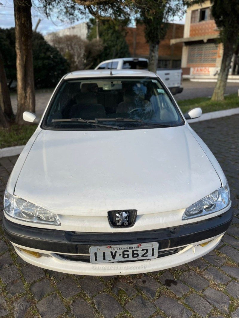 306 1.8 PASSION 16V GASOLINA 4P MANUAL - 1999 - CAXIAS DO SUL
