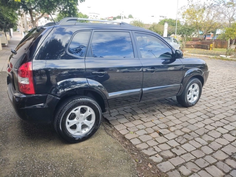 TUCSON 2.0 MPFI GLS 16V 143CV 2WD FLEX 4P AUTOMÁTICO - 2014 - GUAPORé