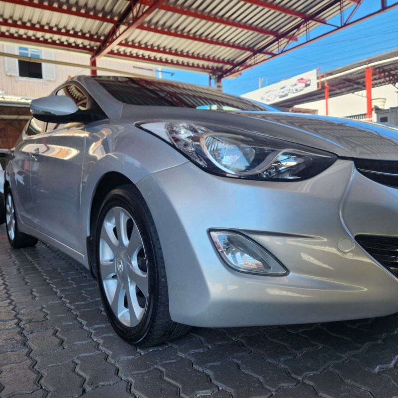 ELANTRA 1.8 GLS 16V GASOLINA 4P AUTOMÁTICO - 2012 - CAXIAS DO SUL