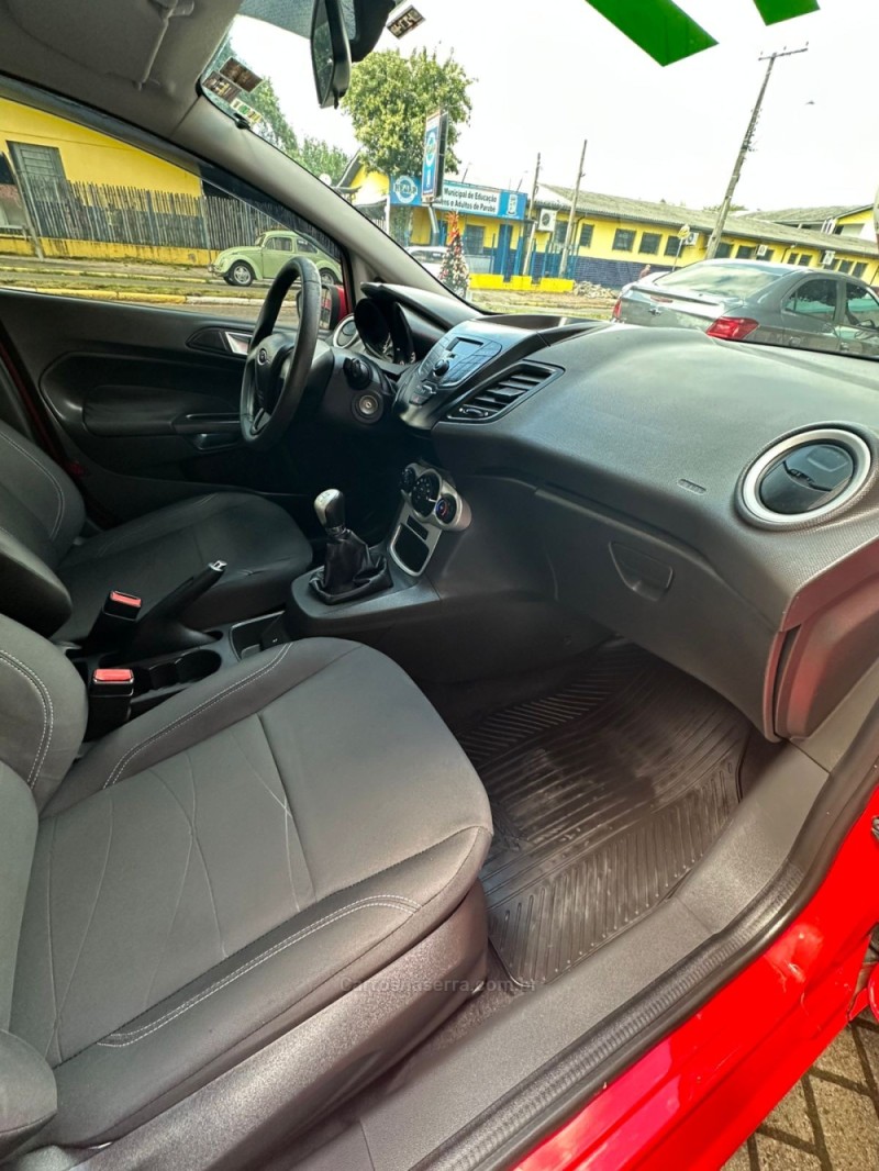 FIESTA 1.6 SE HATCH 16V FLEX 4P MANUAL - 2017 - PAROBé