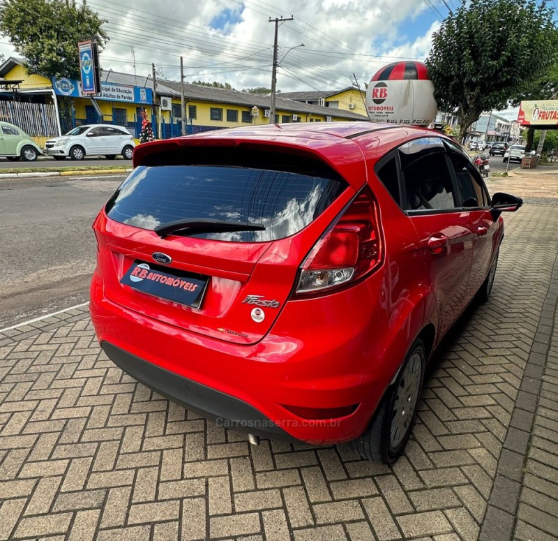 FIESTA 1.6 SE HATCH 16V FLEX 4P MANUAL - 2017 - PAROBé
