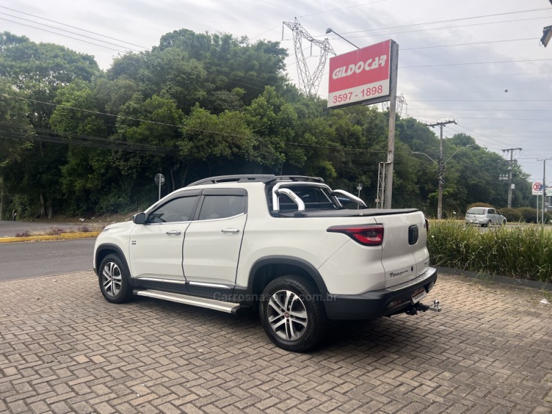 TORO 2.0 16V TURBO DIESEL FREEDOM 4WD AT9 AUTOMÁTICO - 2019 - CAMPO BOM