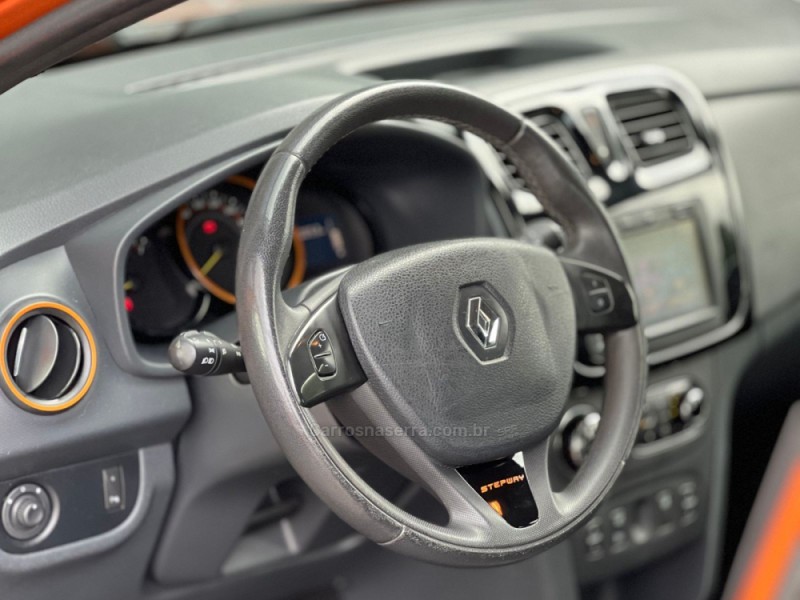 SANDERO 1.6 STEPWAY 8V FLEX 4P AUTOMATIZADO - 2016 - ESTâNCIA VELHA