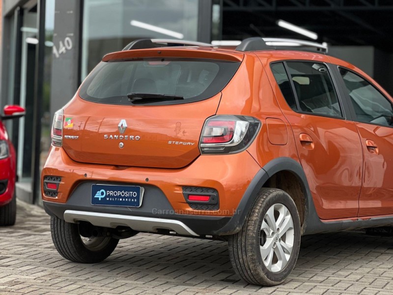 SANDERO 1.6 STEPWAY 8V FLEX 4P AUTOMATIZADO - 2016 - ESTâNCIA VELHA