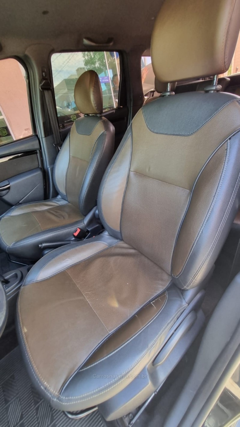 DUSTER 2.0 DYNAMIQUE 4X2 16V FLEX 4P AUTOMÁTICO - 2016 - PASSO FUNDO