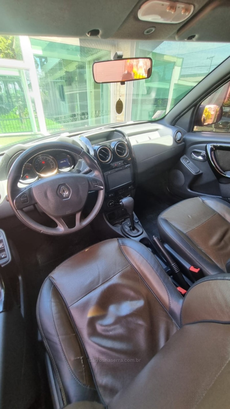 DUSTER 2.0 DYNAMIQUE 4X2 16V FLEX 4P AUTOMÁTICO - 2016 - PASSO FUNDO