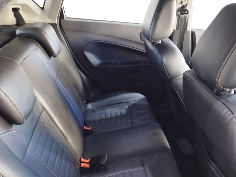 FIESTA 1.6 TITANIUM HATCH 16V FLEX 4P MANUAL - 2016 - CAXIAS DO SUL